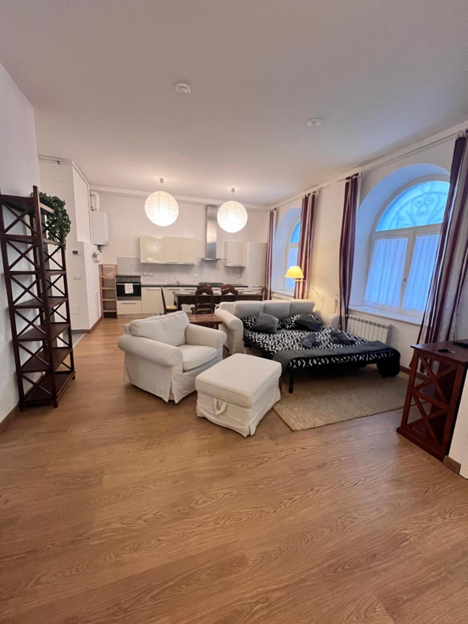 Loft With Private Parking Apartment Triest Exterior foto